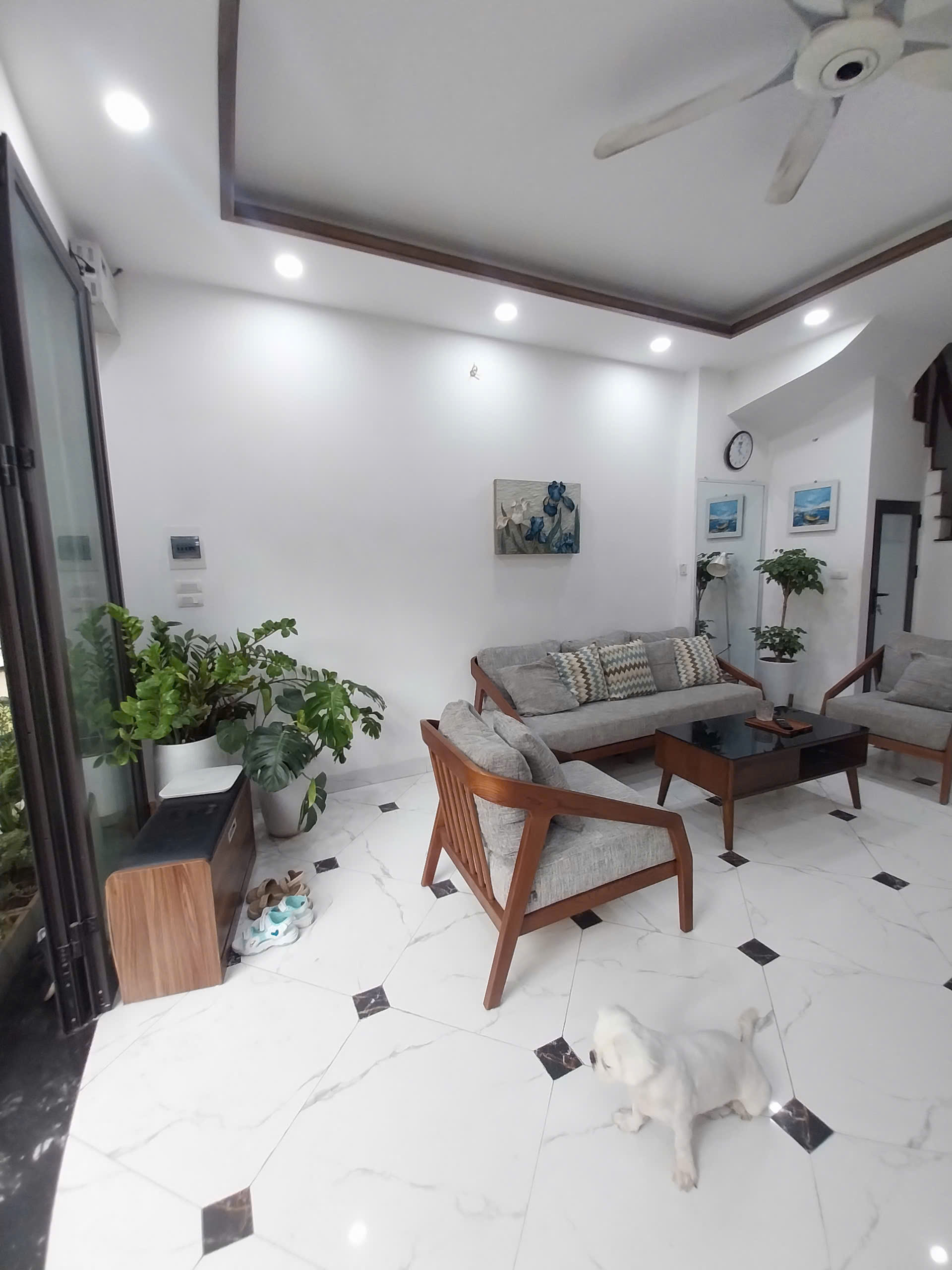  HIẾM QUÁ! Bán nhà riêng Tân Mai, Trương Định. Mặt ngõ Thông. 46m × 6 Tầng. Gara Ô tô. Chỉ 12 tỷ 3